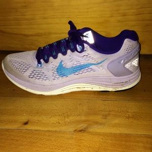 Nike women’s shoe